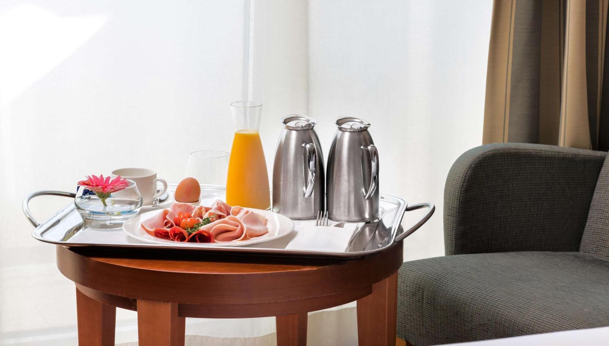 Hotel Nh Collection Marbella Esterno foto