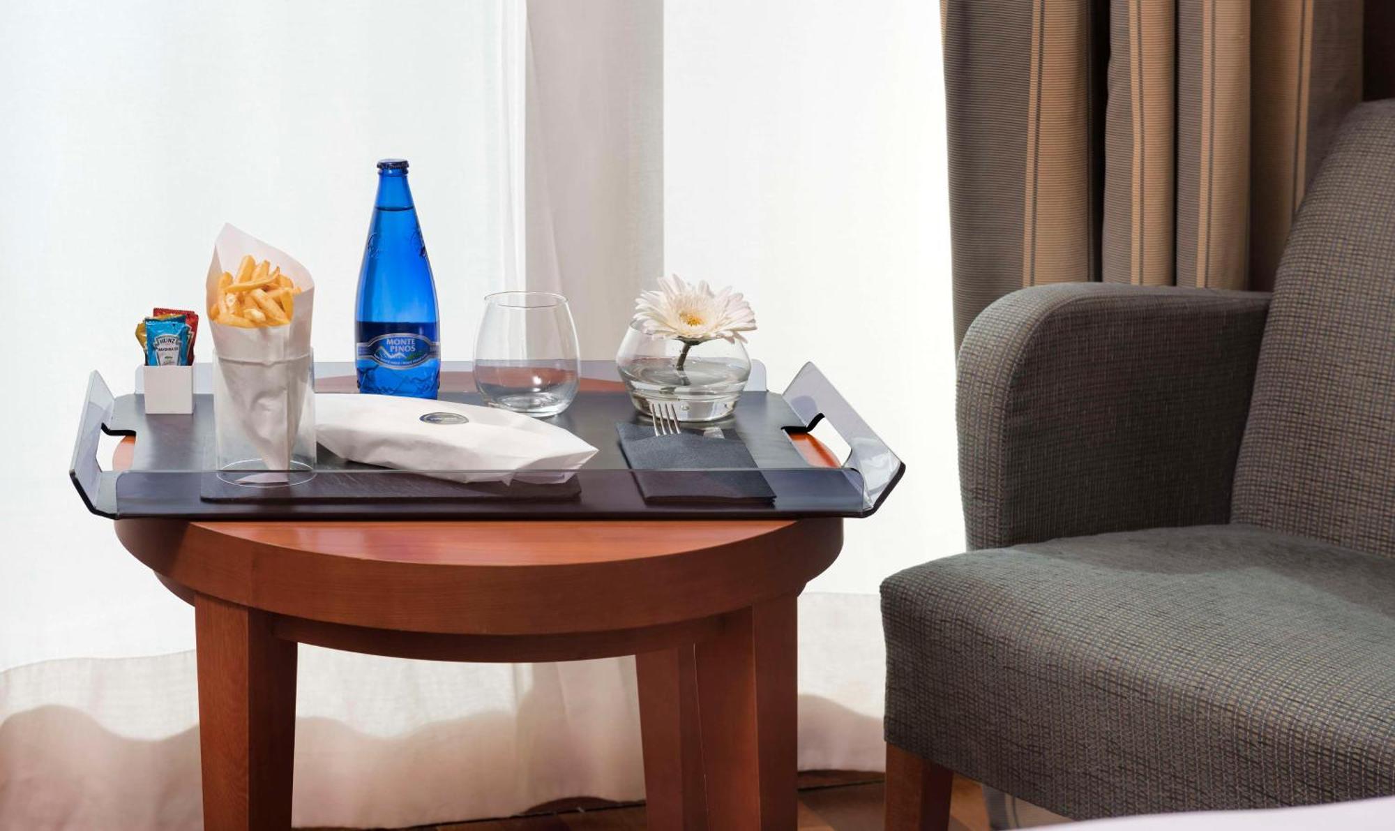 Hotel Nh Collection Marbella Esterno foto